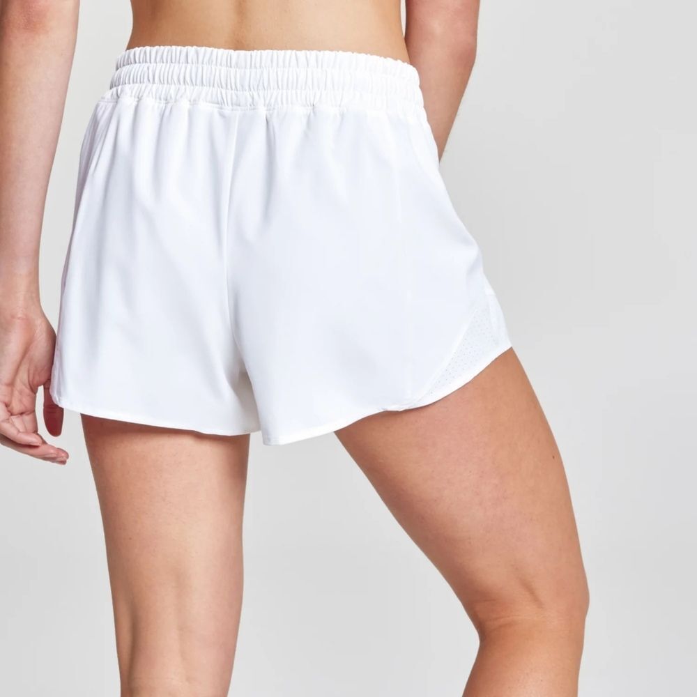 CALIA Run Collection Mid Rise Infinity White Athletic Shorts - Picture 2 of 4